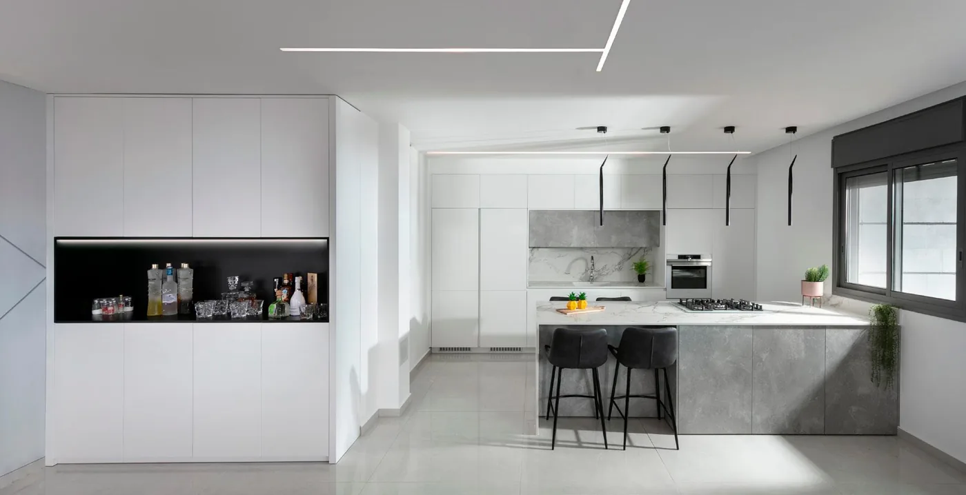 Selected kitchen & cabinetry image from catalogue page 24.